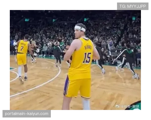 凯尔特人22分大胜湖人显统治力 布朗普理查德合砍62分