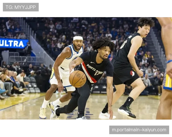 开拓者阿夫迪亚夏普持球进攻 轮换不足时容易被限制